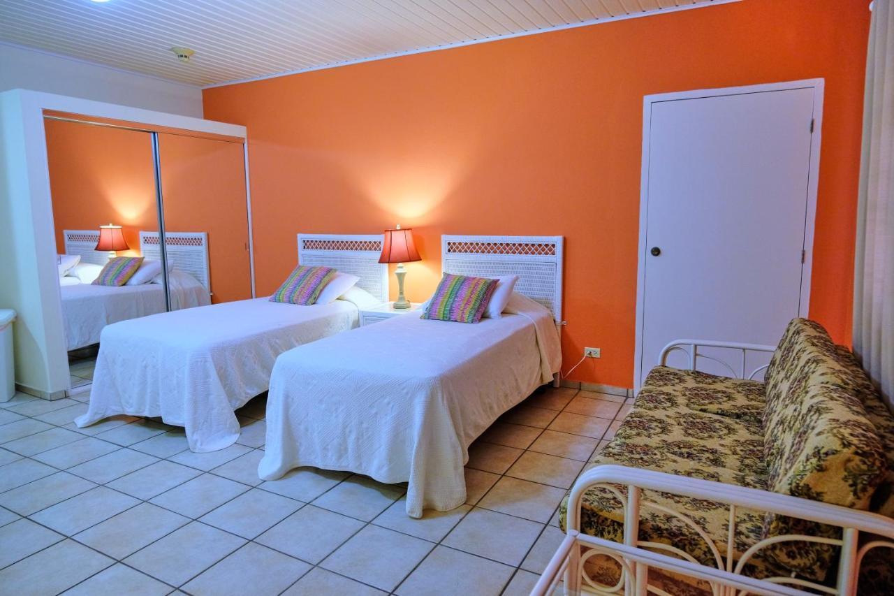 Aruba Quality Apartments & Suites Palm Beach Exteriör bild
