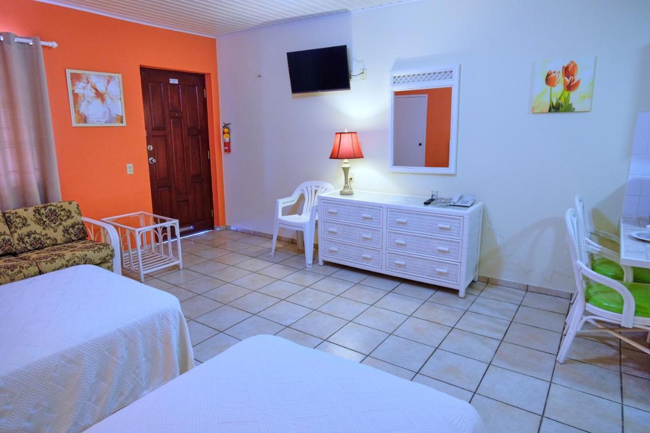 Aruba Quality Apartments & Suites Palm Beach Exteriör bild