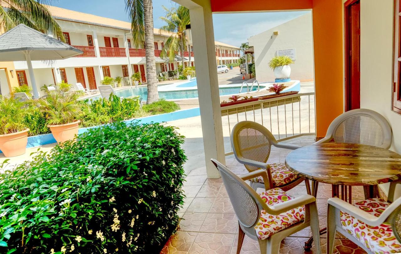 Aruba Quality Apartments & Suites Palm Beach Exteriör bild