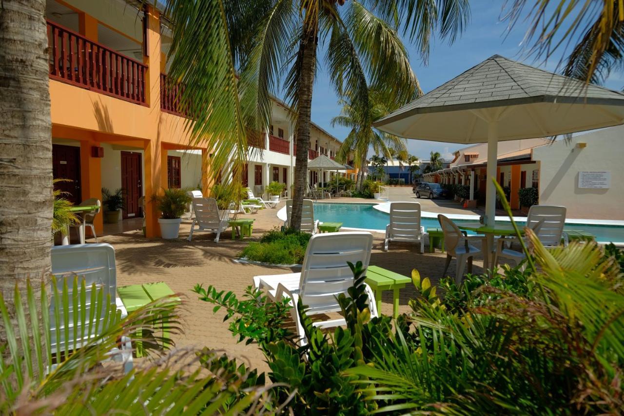 Aruba Quality Apartments & Suites Palm Beach Exteriör bild