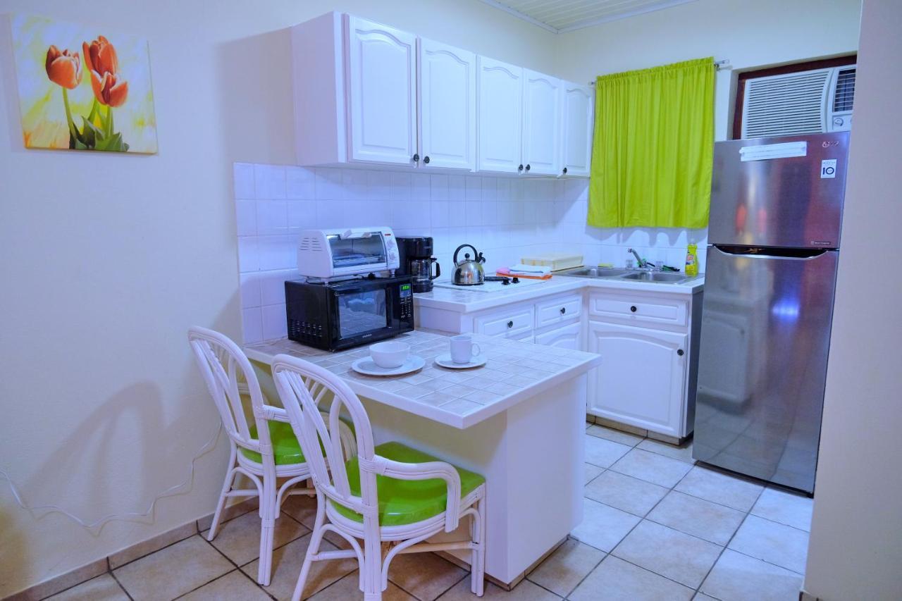 Aruba Quality Apartments & Suites Palm Beach Exteriör bild