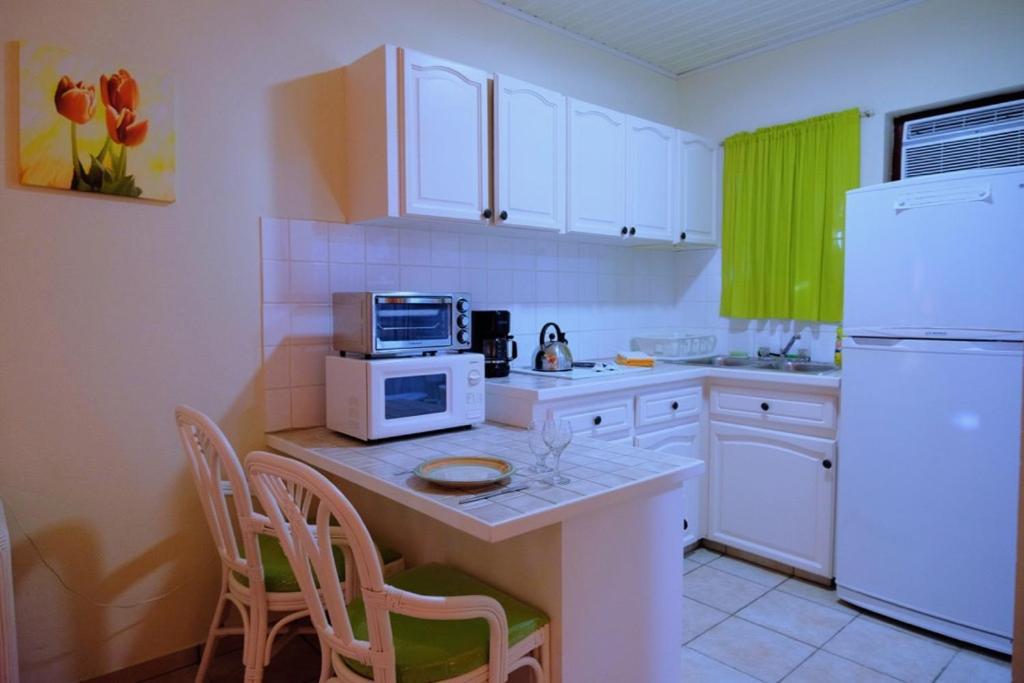 Aruba Quality Apartments & Suites Palm Beach Exteriör bild