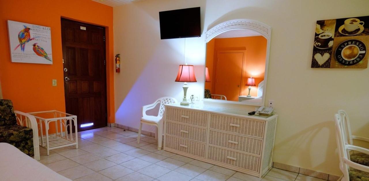 Aruba Quality Apartments & Suites Palm Beach Exteriör bild