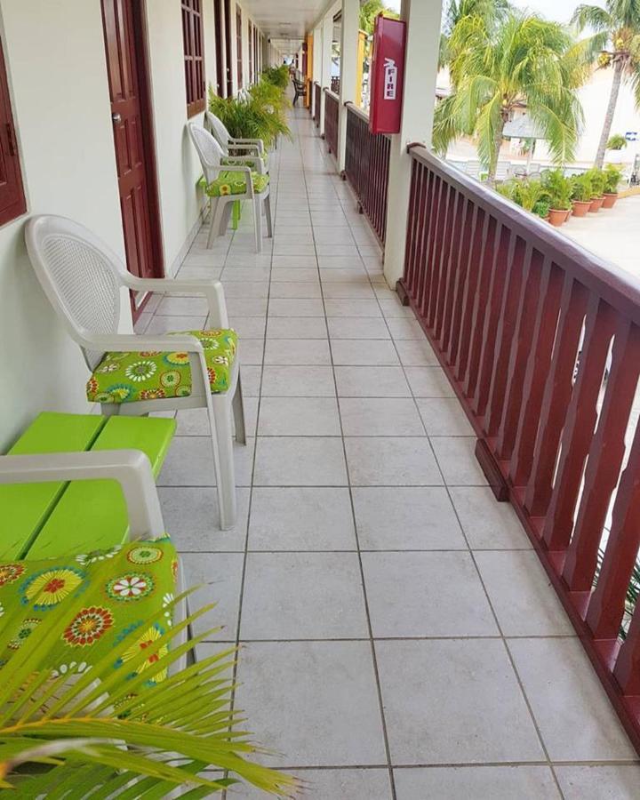 Aruba Quality Apartments & Suites Palm Beach Exteriör bild